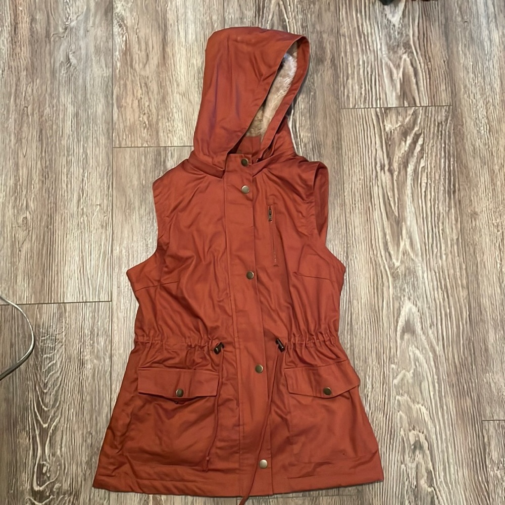 Brown/orange fluffy sweater vest